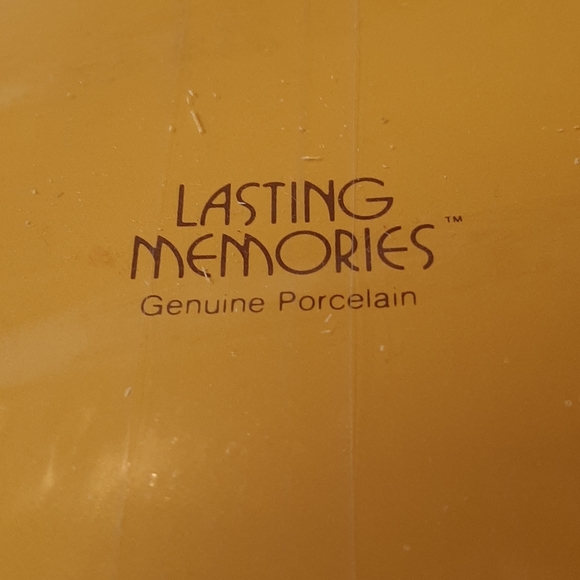 PLATE - Picture 2 of 3